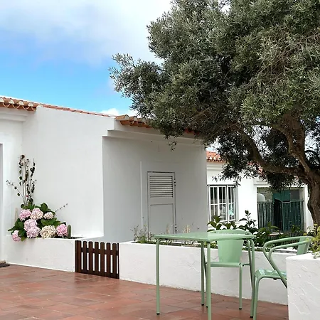 The Blanco Ericeira Guest house *